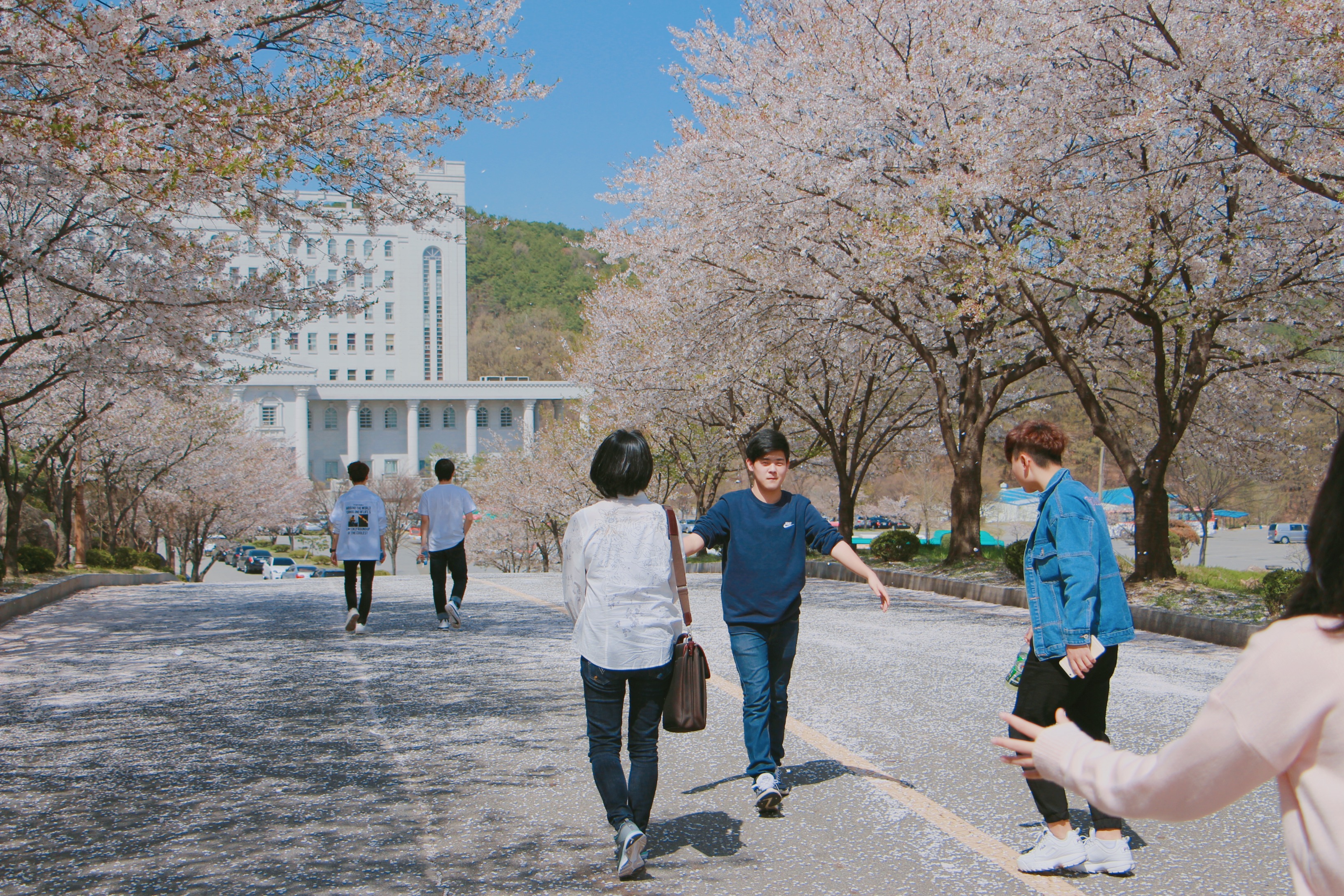 다모아학교 학생들이 대학 캠퍼스을 즐기는 법 이미지 4