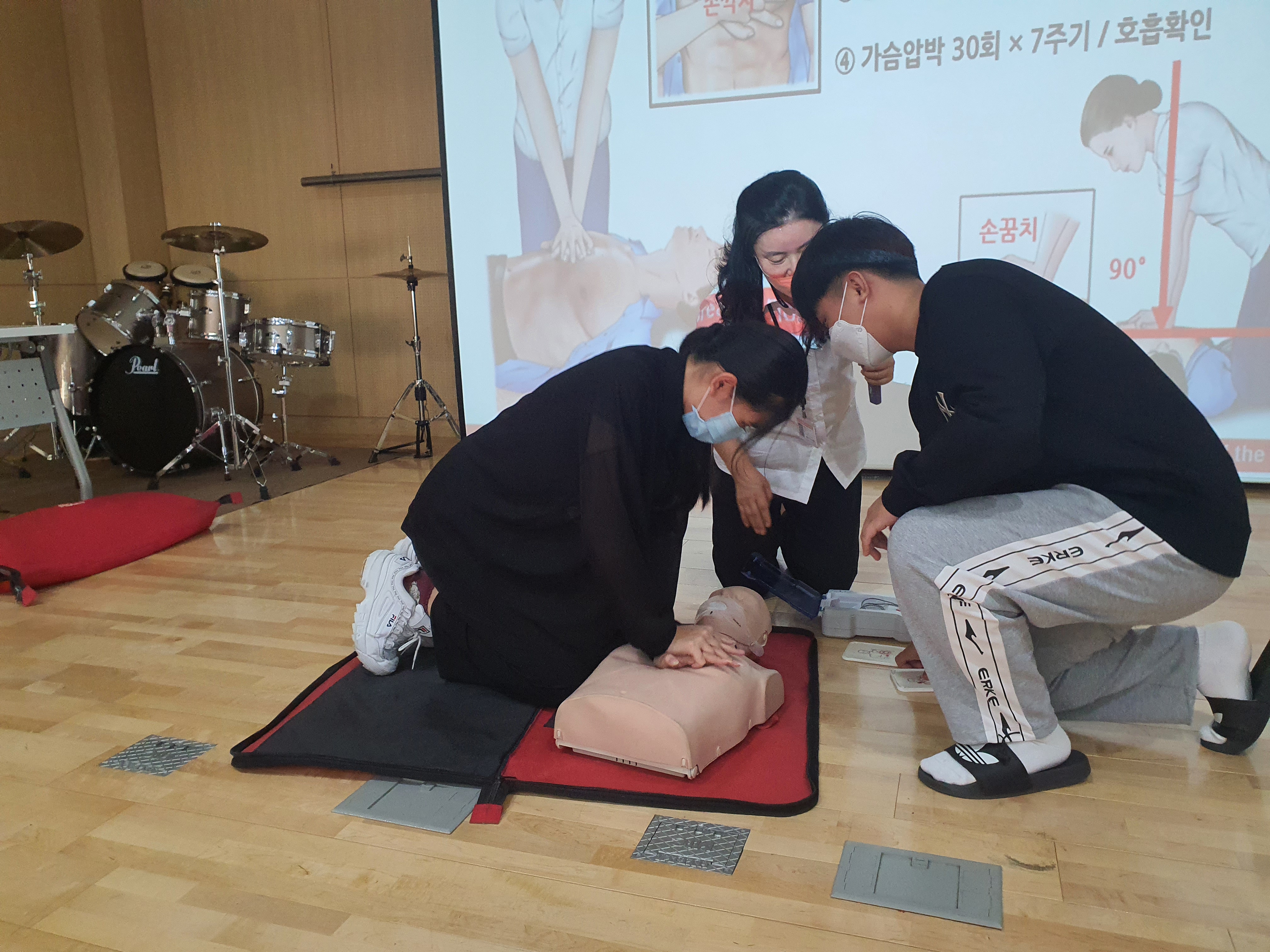 수원시 찾아가는 시민안전교육 심폐소생술편 진행 이미지 2