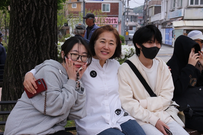다모아학교 한국어 야외 수업 진행 이미지 4