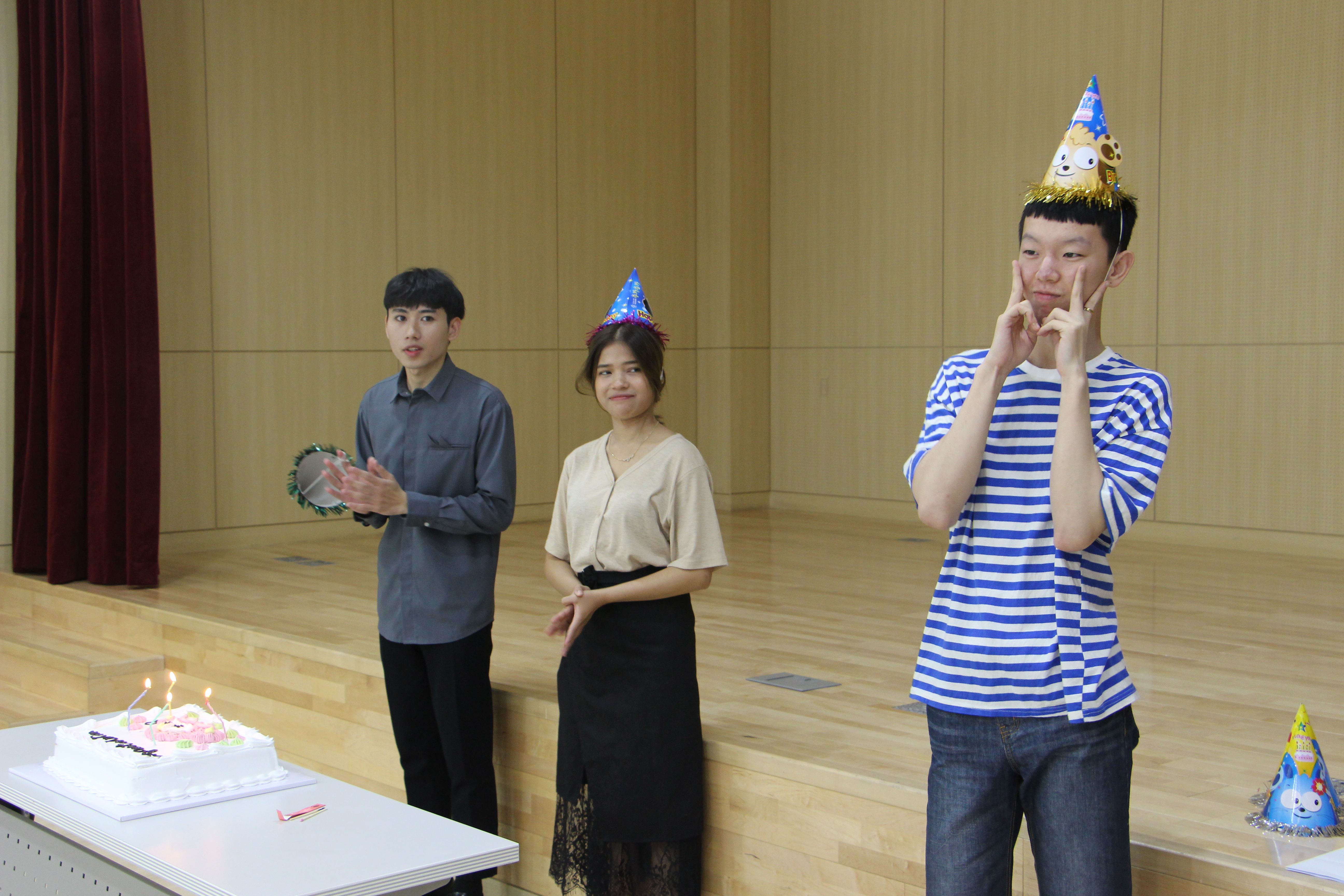 축하합니다~ 당신의 생일을 축하합니다 ♬